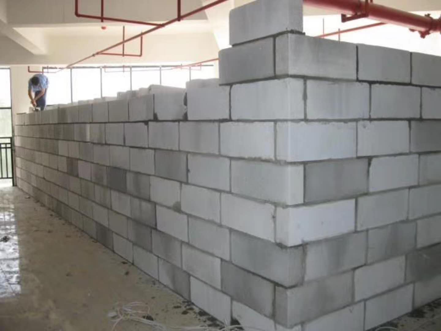 管城蒸压加气混凝土砌块承重墙静力和抗震性能的研究